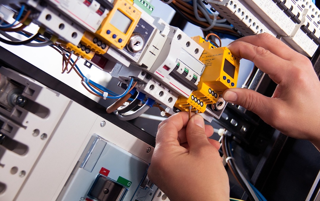 Service & maintenance